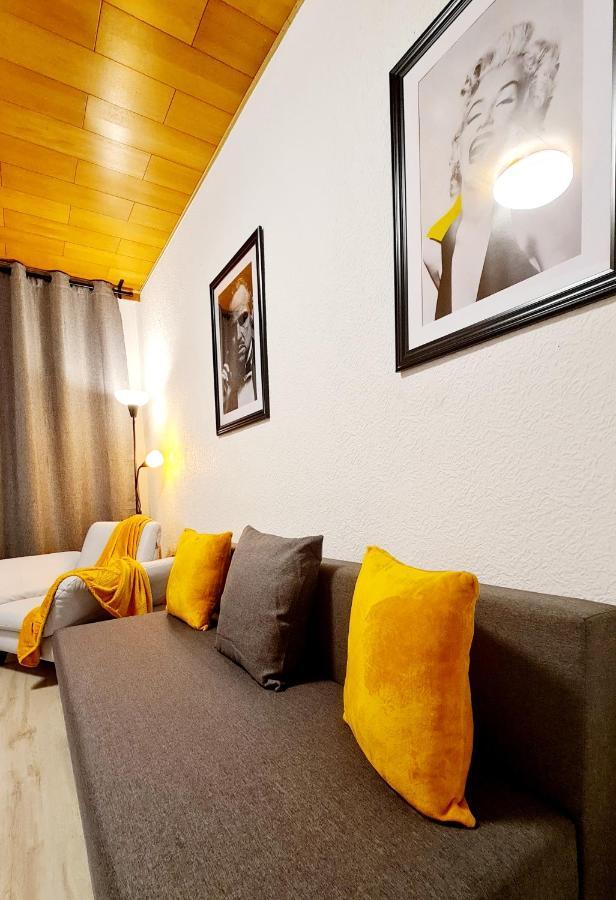 Apartment Elena Flat Sonnenblumen Zentrum Duisburg