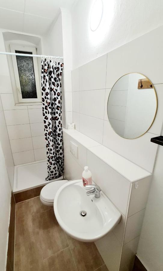 Elena Flat Sonnenblumen Zentrum Apartment Duisburg